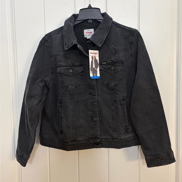 ❤️Wrangler Black Denim Jacket New Size L - Picture 2 of 9